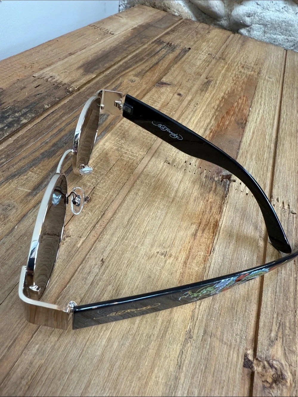 NWT Ed Hardy Gold and Black Sunglasses with Colorful Temple Art